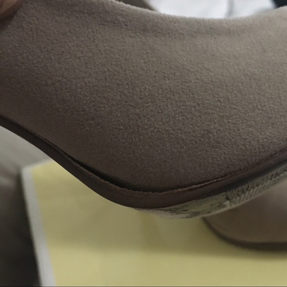 Heels - Picture 5 of 6